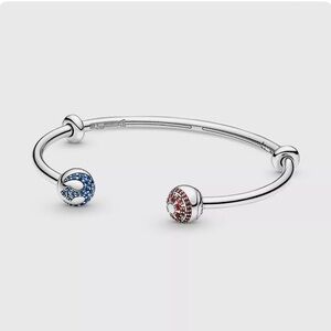 Limited Edition Pandora Moments Star Wars™ Light & Dark Side Logo Open Bangle